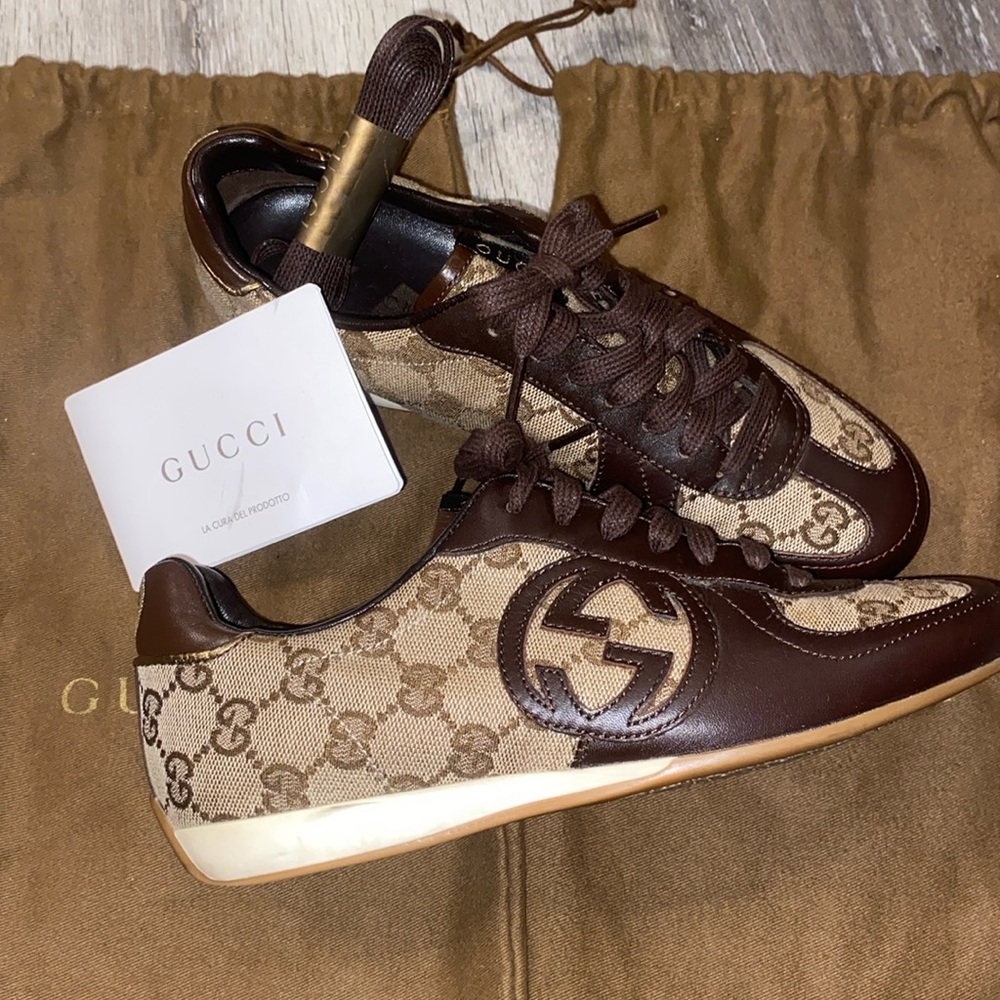 Woman’s Gucci Sneakers  Preowned Brown Canvas/Leather Size EUR 35 US 4 GG